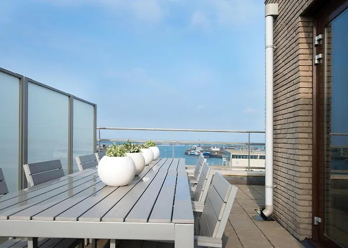 Spacious modern apartment in Scheveningen