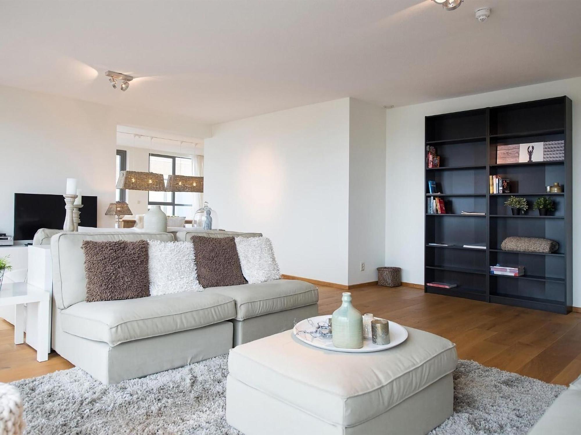 Spacious Modern In Scheveningen Den Haag