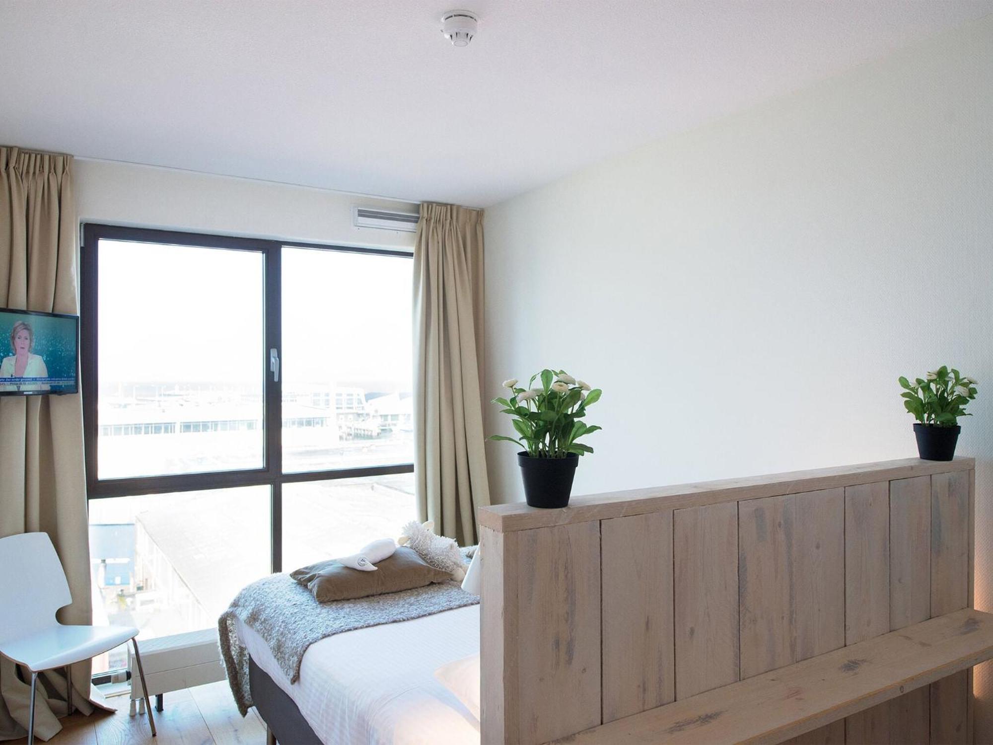 Spacious Modern In Scheveningen Appartement
