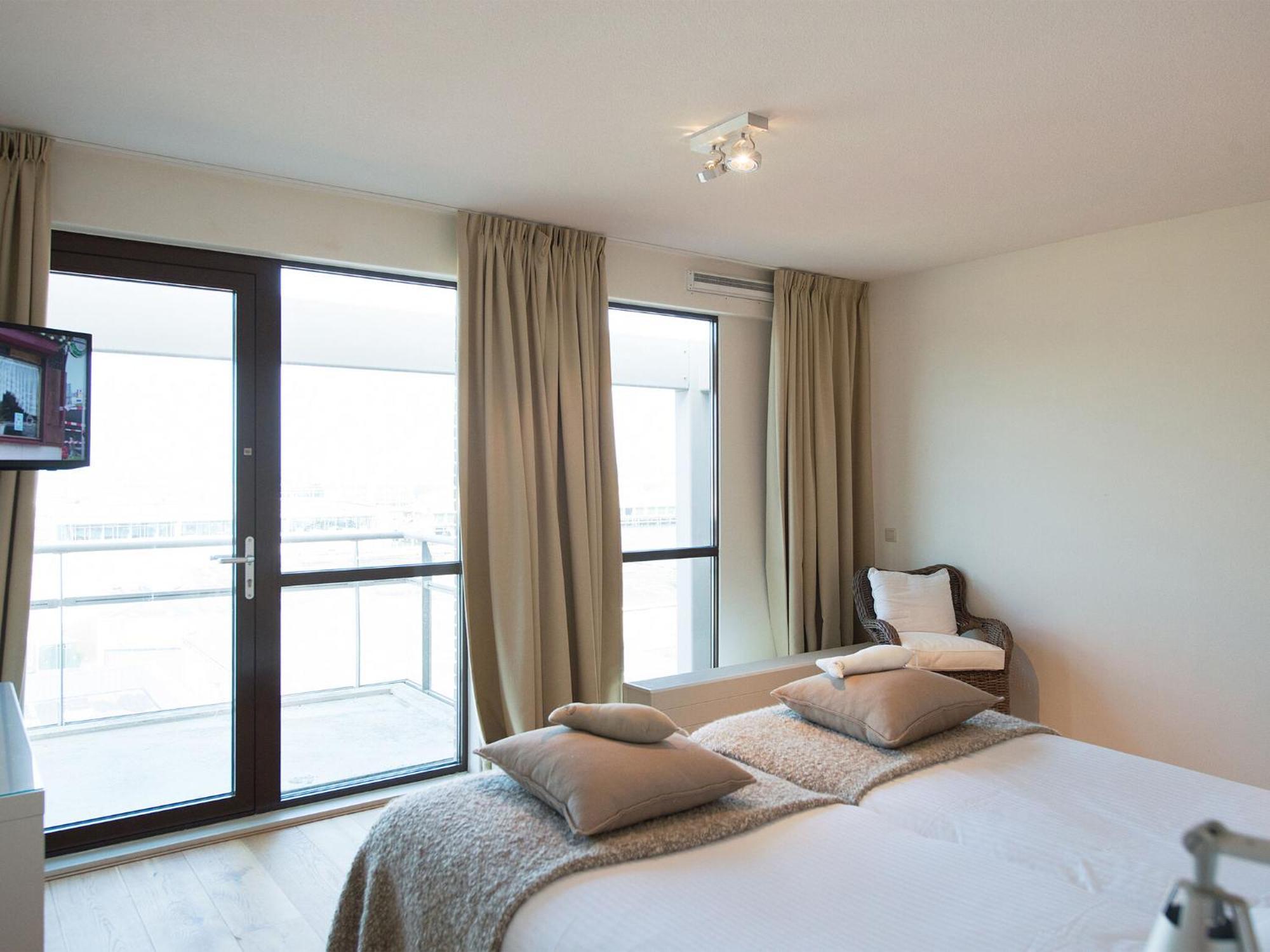 Spacious Modern In Scheveningen Den Haag