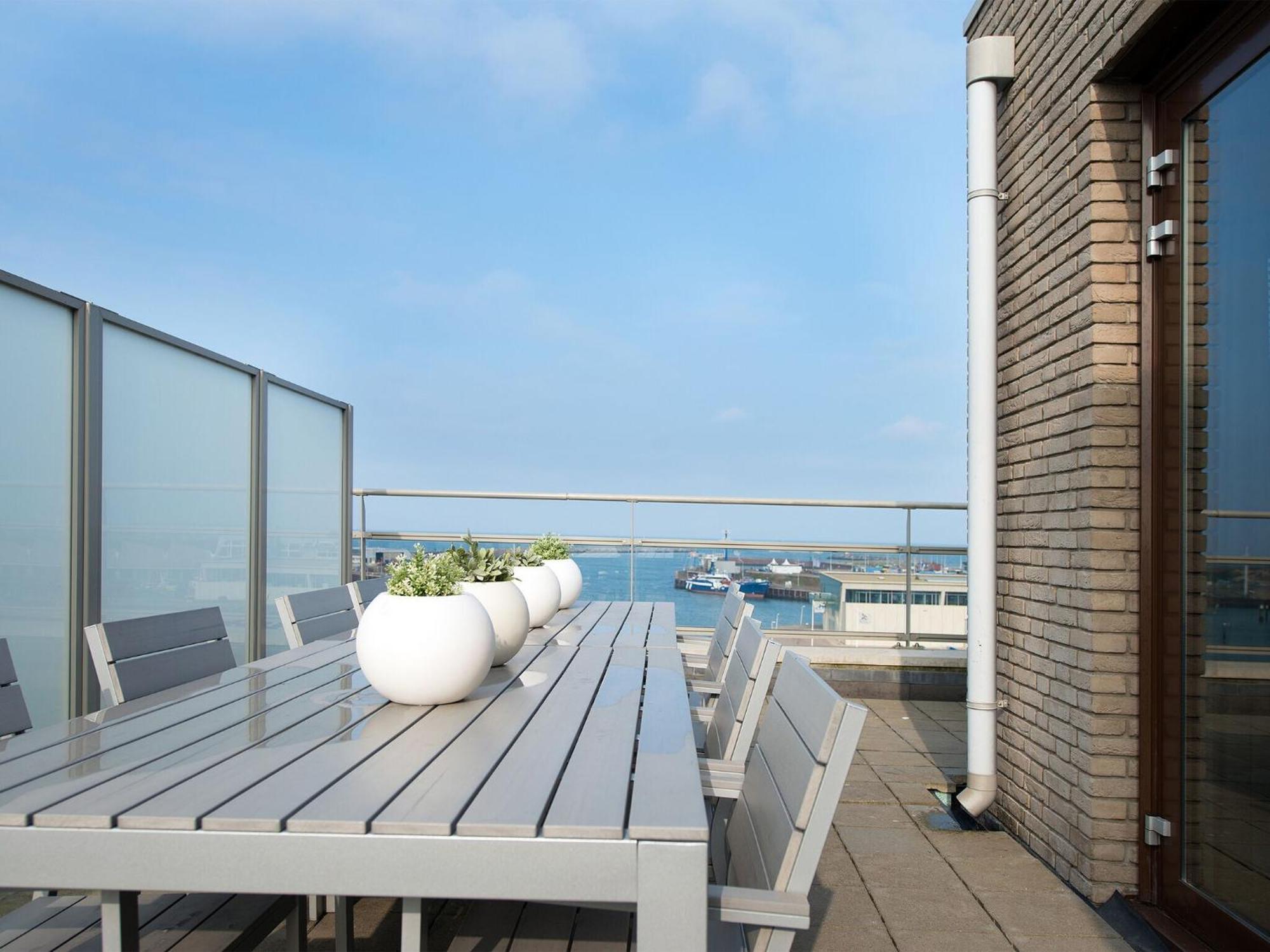 Spacious Modern In Scheveningen *