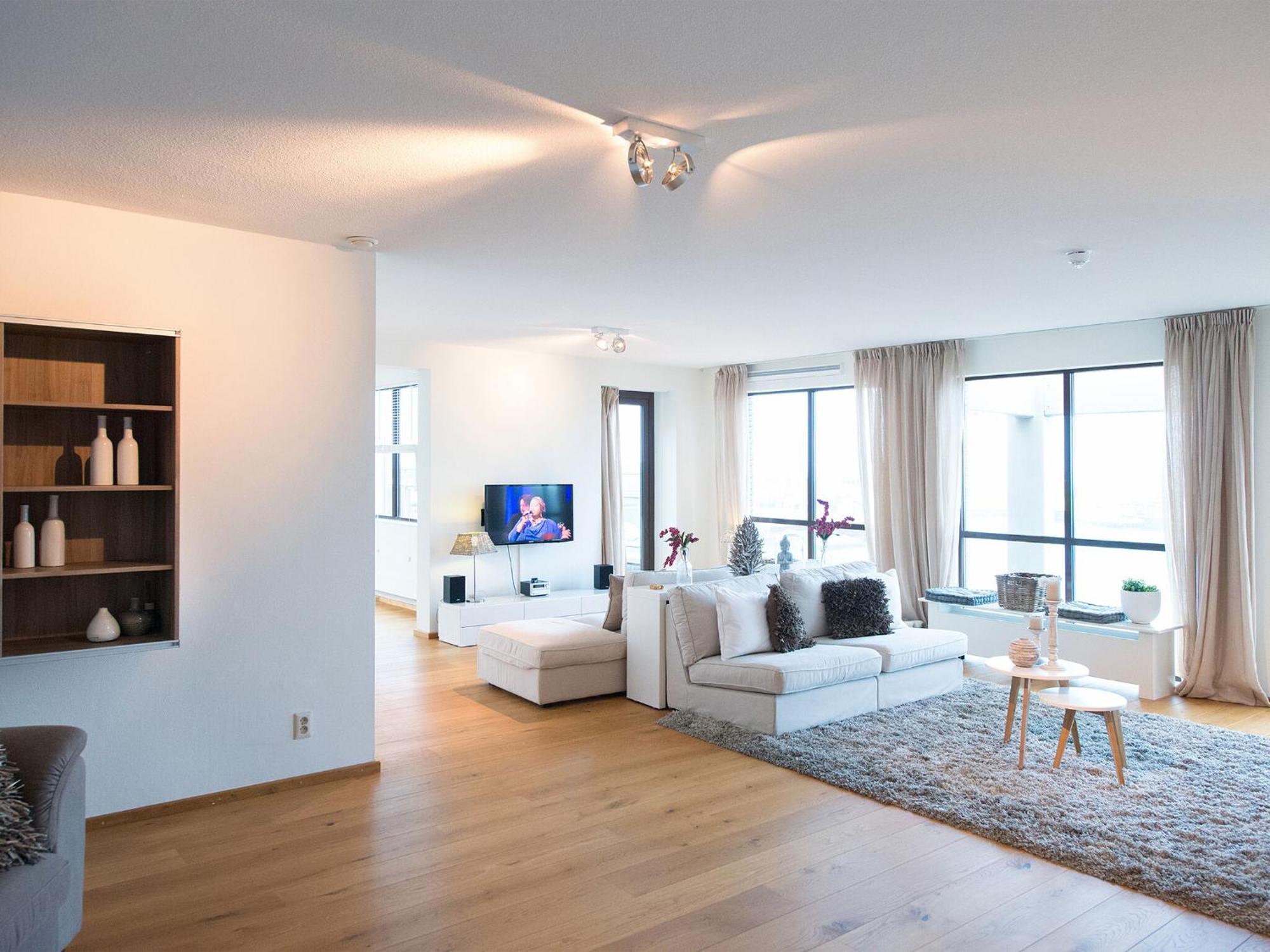 Apartment Spacious Modern In Scheveningen Den Haag